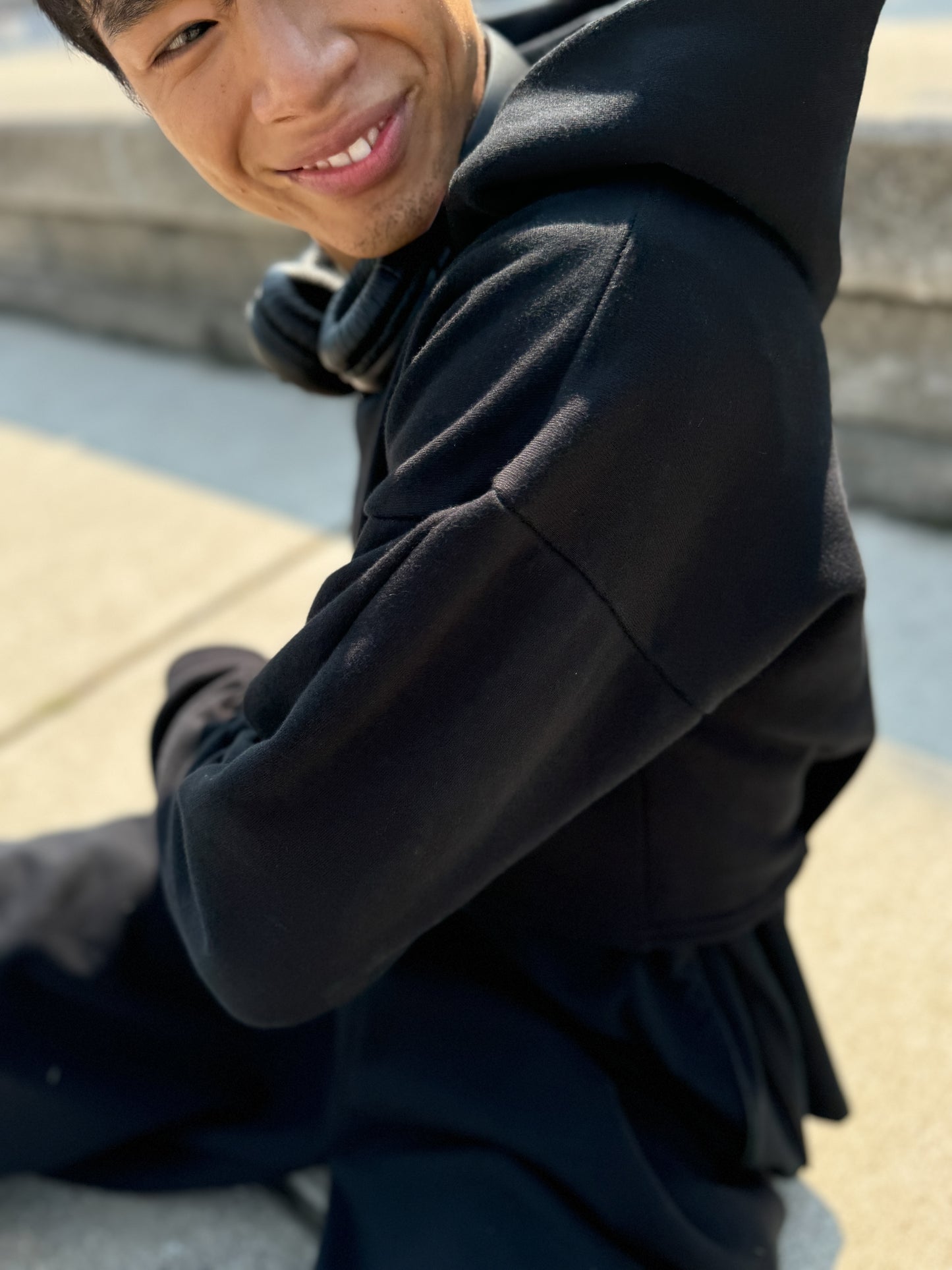 HD-Ayse Black Cropped Hoodie
